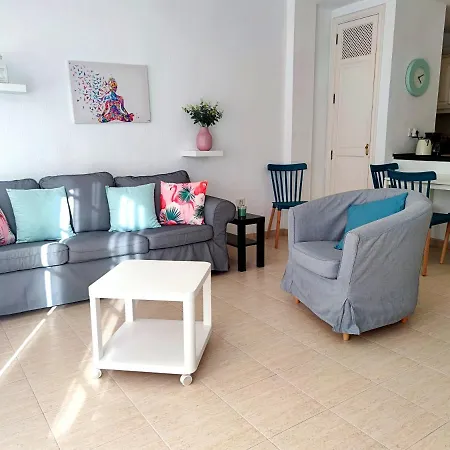 Apartment The Heights - Cristianos - Heated Pool - Wifi Free *