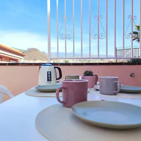 Апартаменты The Heights - Cristianos - Heated Pool - Wifi Free